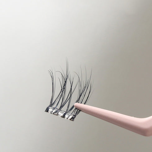 Selbstklebende Wimpern // MIA